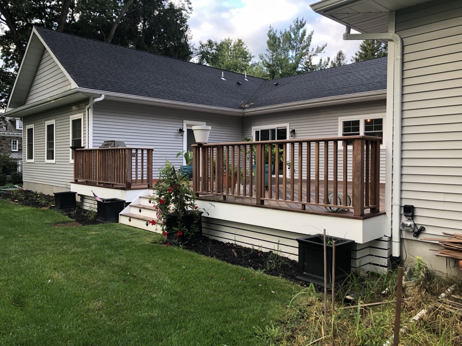 Custom Patterned Wood Deck project photo 8