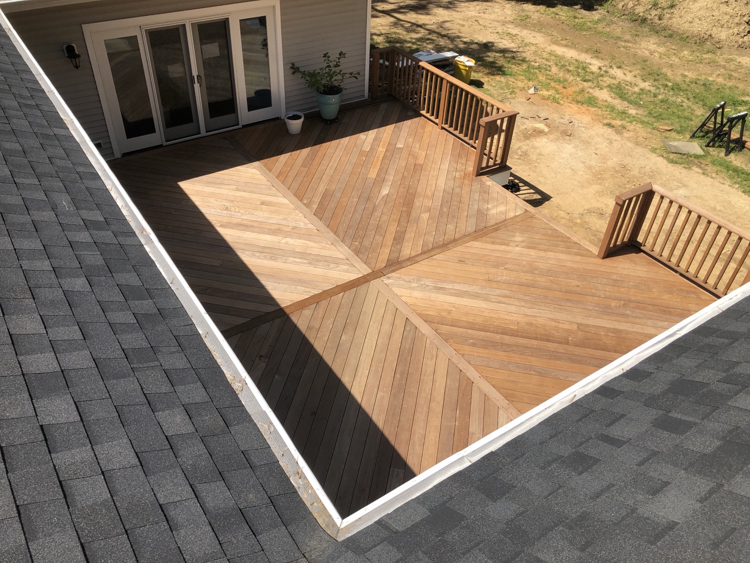Custom Patterned Wood Deck project photo 6