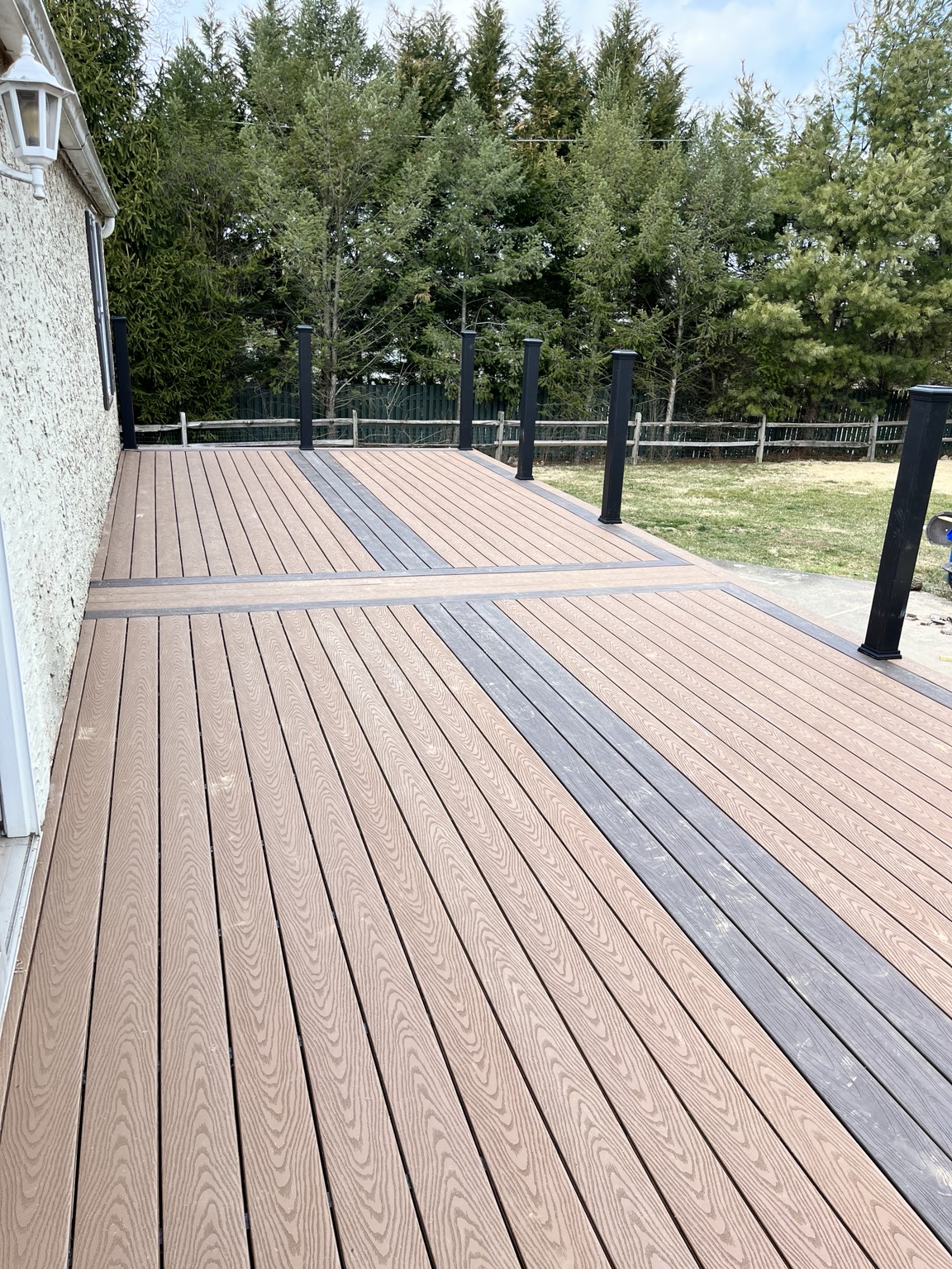 Two-Tone Composite Deck project photo 3