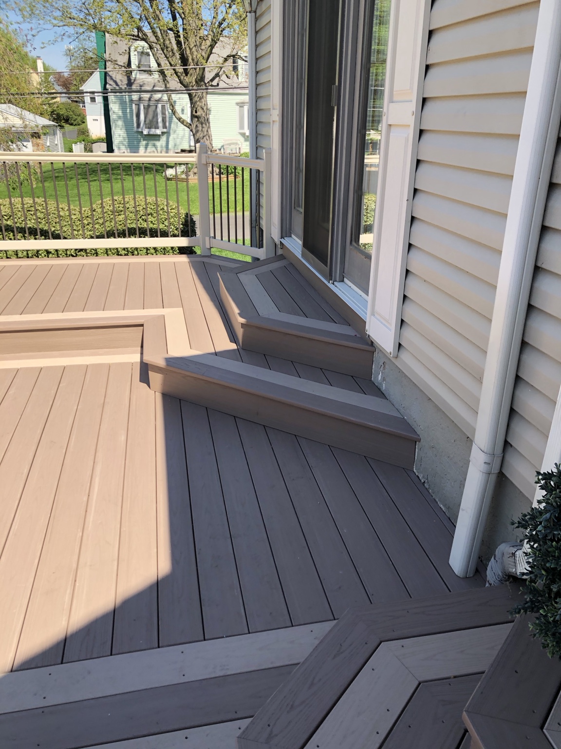 Multi-Level Composite Deck project photo 3